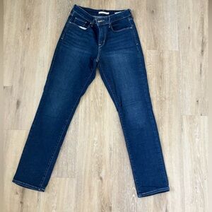 Levi’s Classic Mid Rise Skinny Jeans